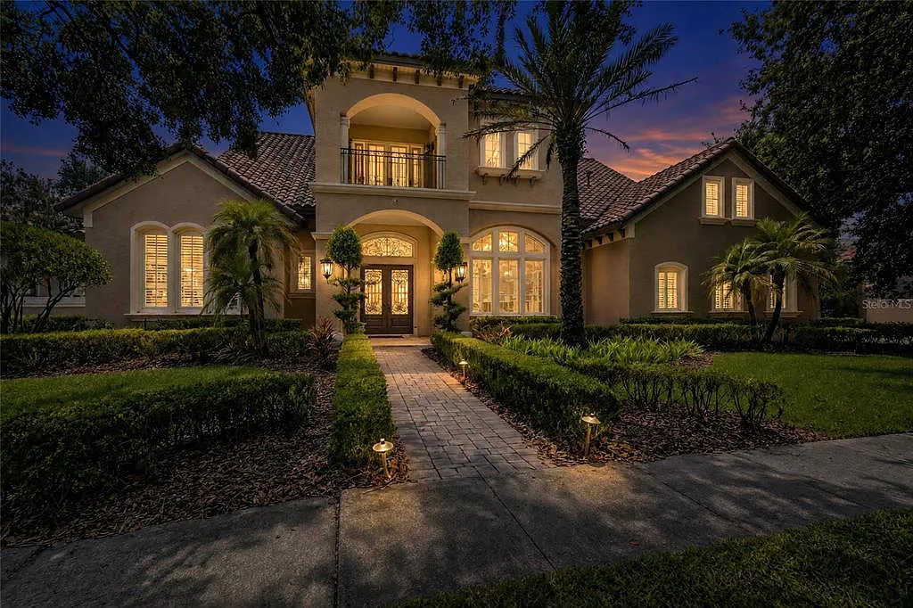 5 bed, 5.5 bath, 6700 sqft, $10,995 — Photo 1