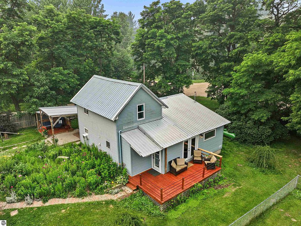 1st image of 5021 Marsh Rd