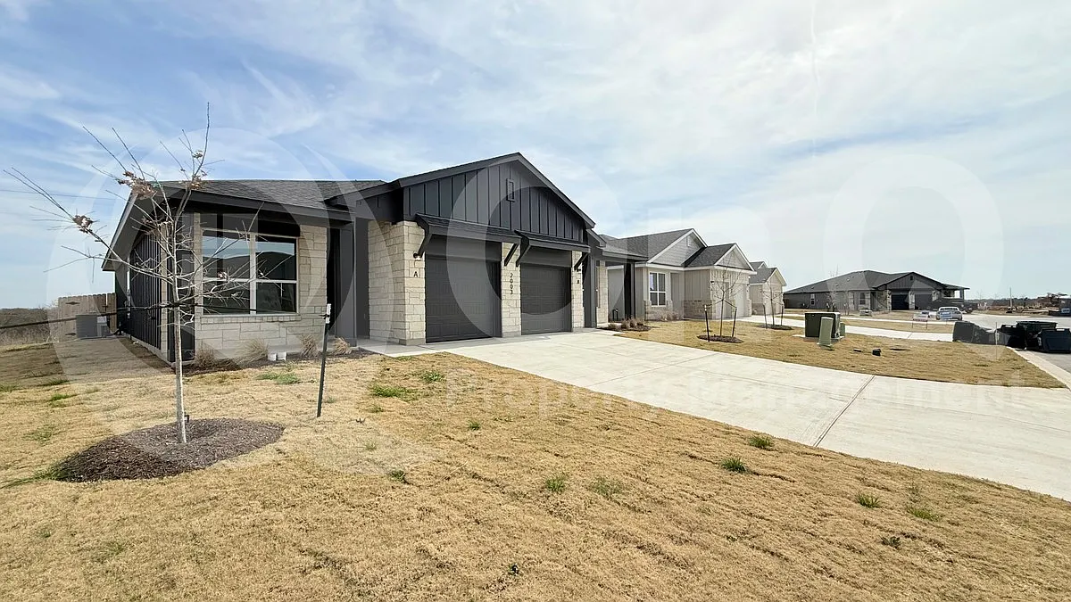 Building Photo - 2003 Bear Grass Ridge Rd #B