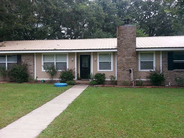 1st image of 104 Briarwood Dr