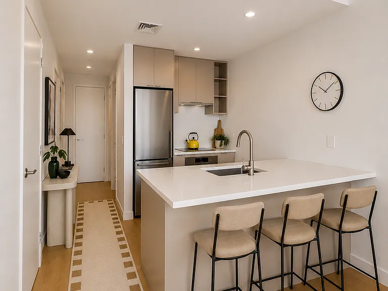 1871 Amsterdam Ave #6S — Photo 3