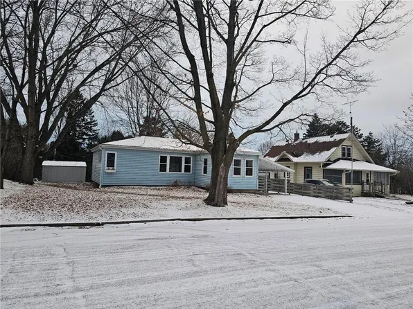 1210 12th Avenue, Menomonie, WI 54751