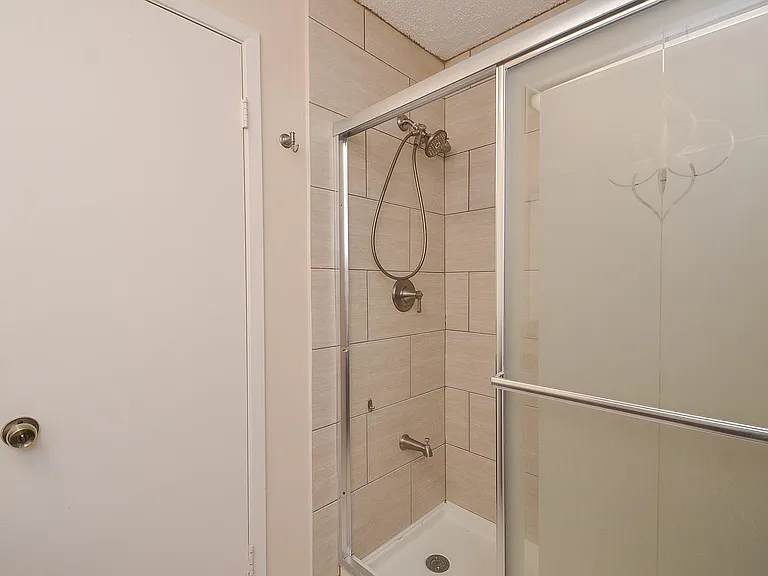 2209 Bauer Dr #B — Photo 13