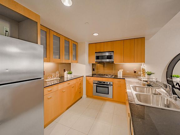 3rd image of 355 1st St Unit 301