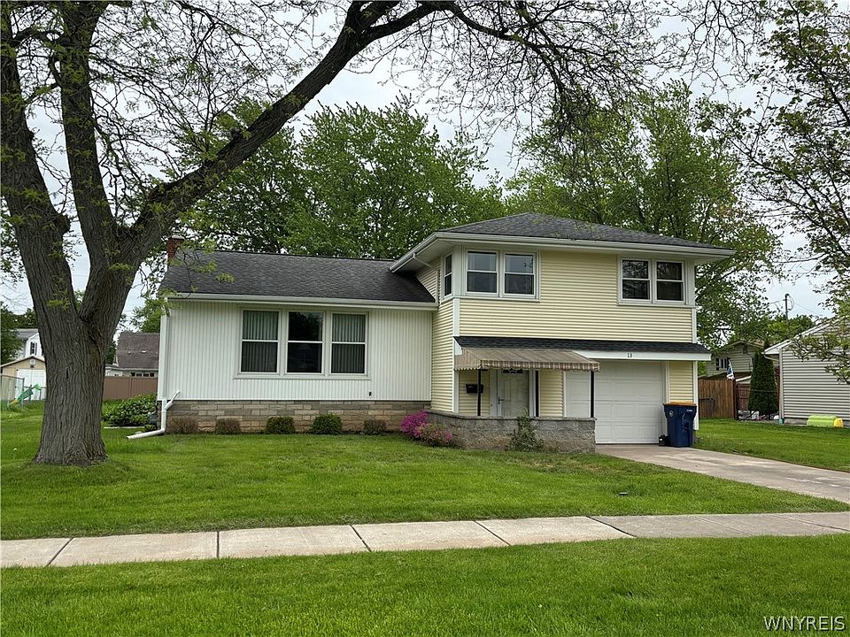 1st image of 13 Eisenhower Dr