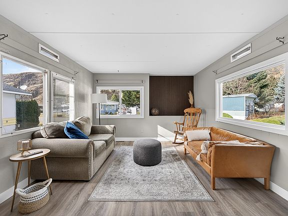 4th image of 2401 Ord Rd #49