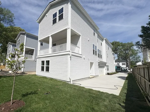 604 B 14th St, Virginia Beach, VA 23451