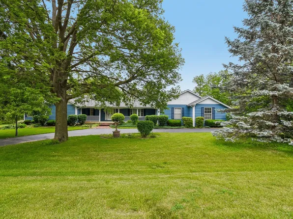 6S155 W Ridge Dr, Aurora, IL 60506