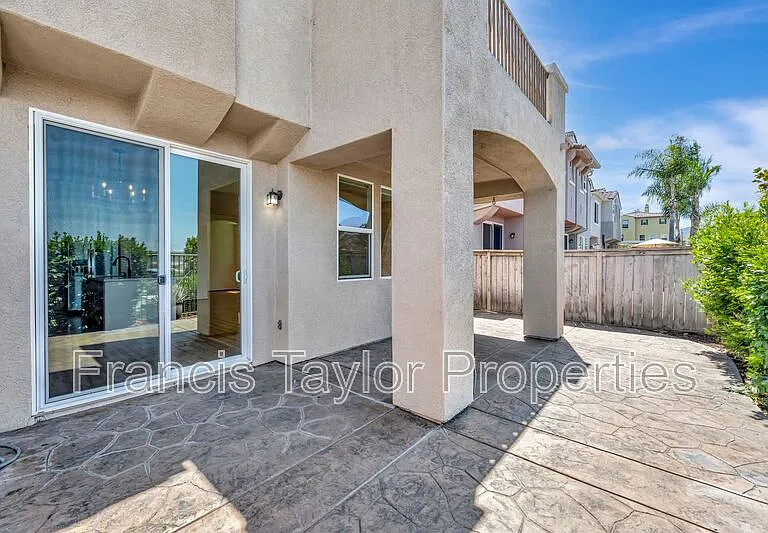 148 Elora Ln — Photo 17