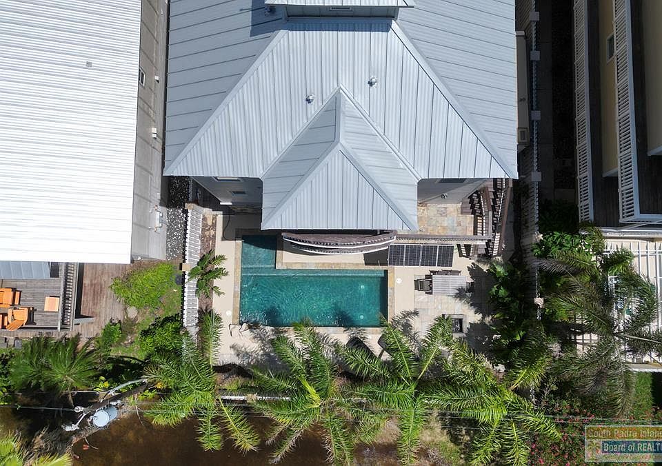 1st image of 119 E Red Snapper St