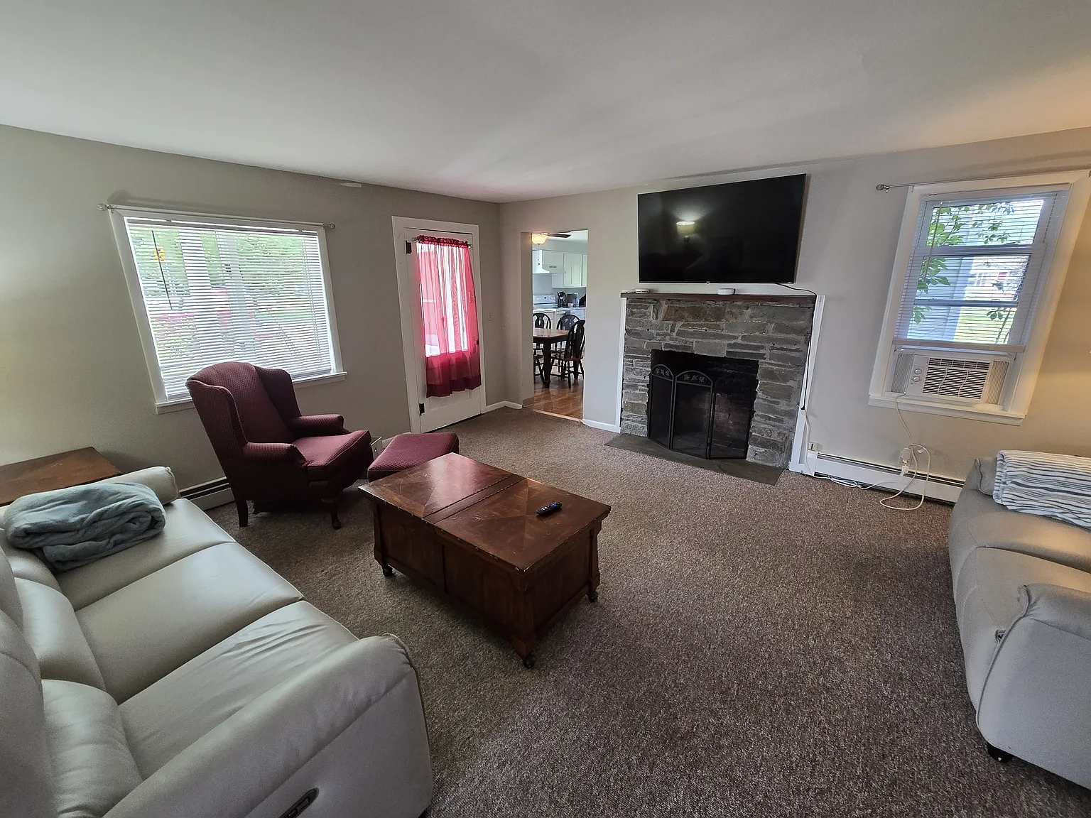 2 bed, 1100 sqft, $1,850 — Photo 4