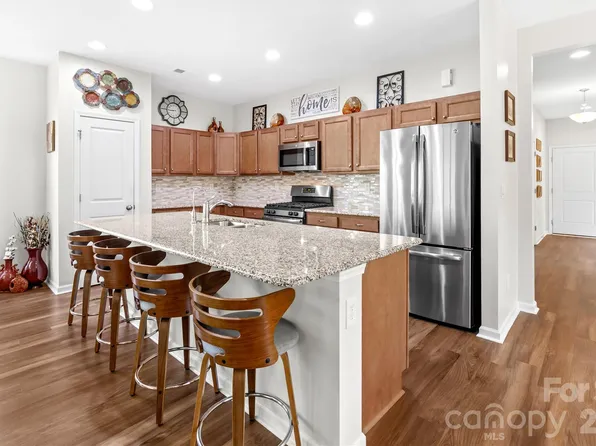 264 Flat Rock Dr, Denver, NC 28037