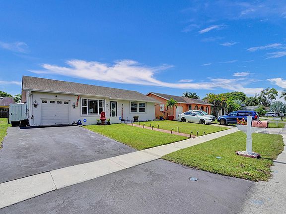 4th image of 11100 NW 24th Court
