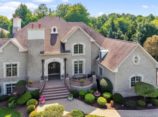 7998 Woodbridge Ct, Springboro, OH