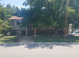 112 Osterhage Dr, Waterloo, IL 62298