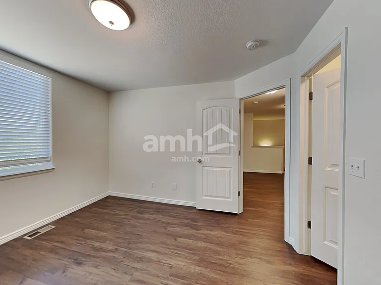 2496 Sierra Springs Dr — Photo 21