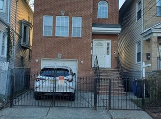 57 Oakland Ter FLOOR 2, Newark, NJ 07106