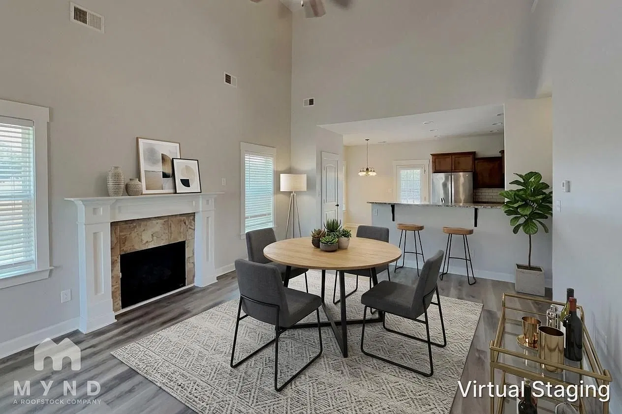 4 bed, 2.0 bath, 1873 sqft, $2,299 — Photo 3