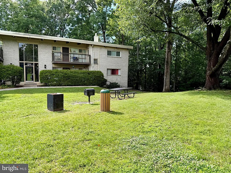 4933 Americana Dr #205 — Photo 17