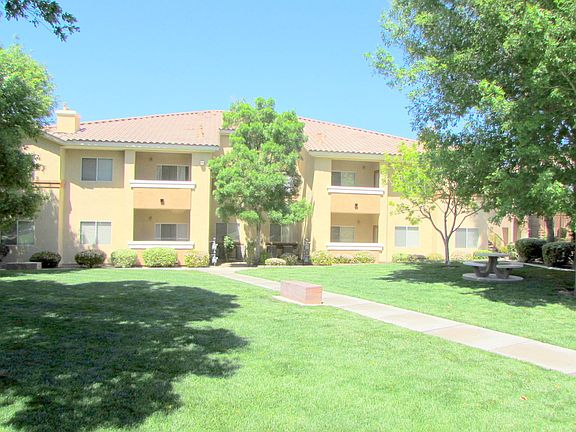 2nd image of 1050 E Cactus Ave Unit 1125