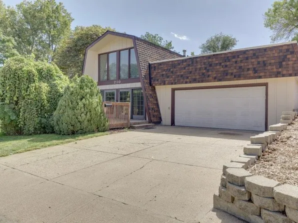 210 W P St, McCook, NE 69001