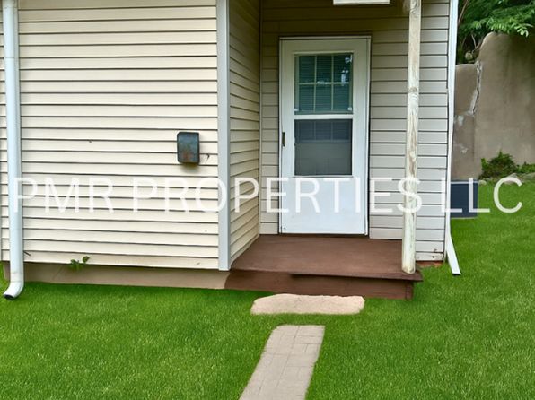 1609 Grand Ave