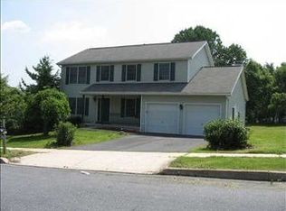 2201 Grandview Dr, Harrisburg, PA 17110