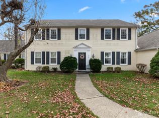 94 Gloucester Way #B, Monroe Township, NJ
