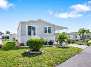 318 Rosa Lee Ave, Fort Myers, FL 33908