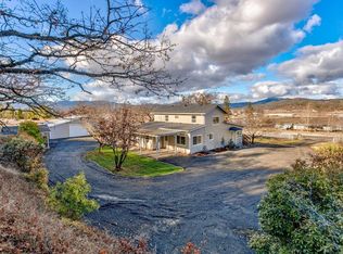 3323 Dodge Rd, White City, OR 97503