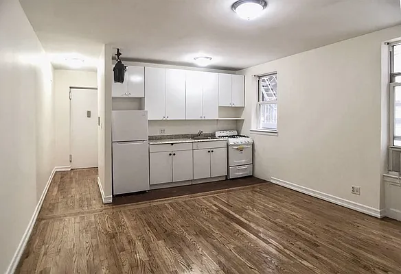 Rented by Cooper & Cooper Real Estate | media 14