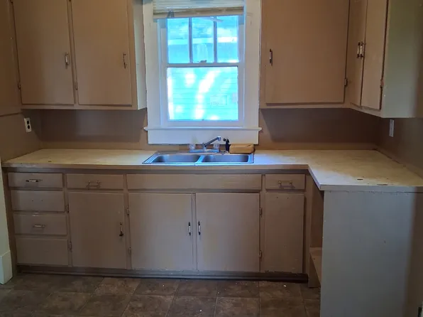 221 W Kentucky St, Blytheville, AR 72315