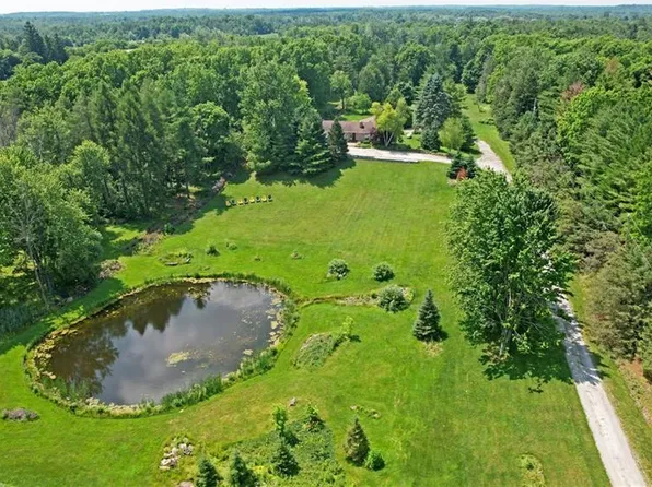 10566 2nd Line, Milton, ON L0P 1B0