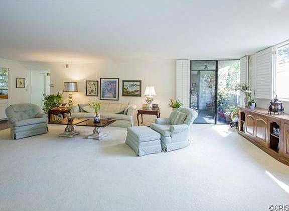 5th image of 5325 Lindley Ave Unit 207