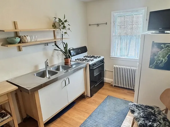 5664 Kavon Ave, Baltimore, MD 21206