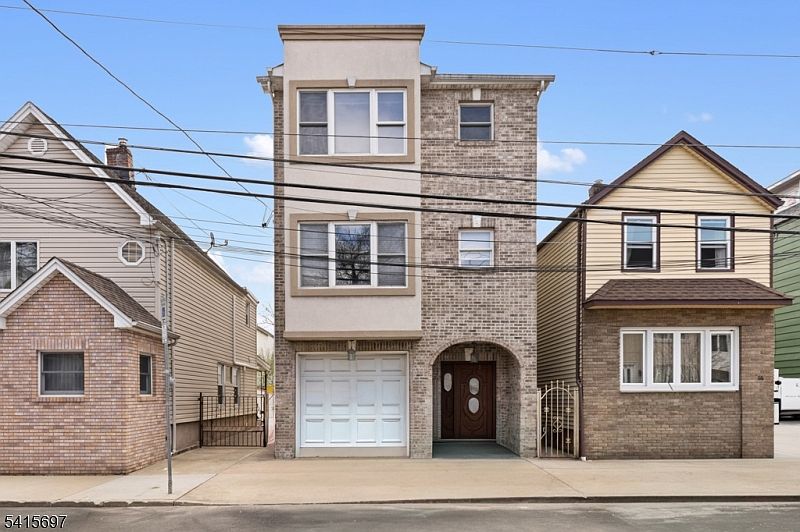 1st image of 46 Barbara St