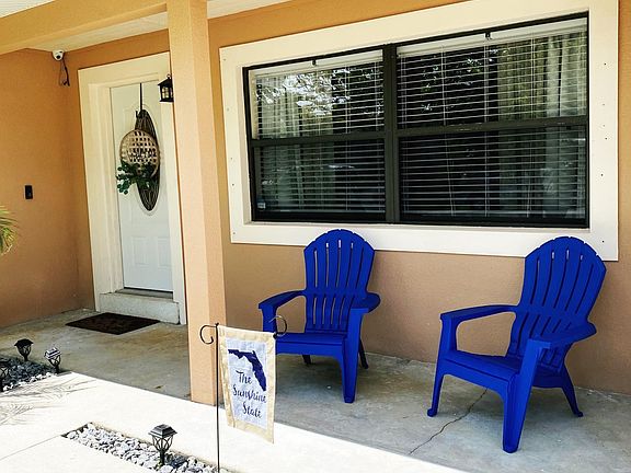 3rd image of 740 Mimosa Ave