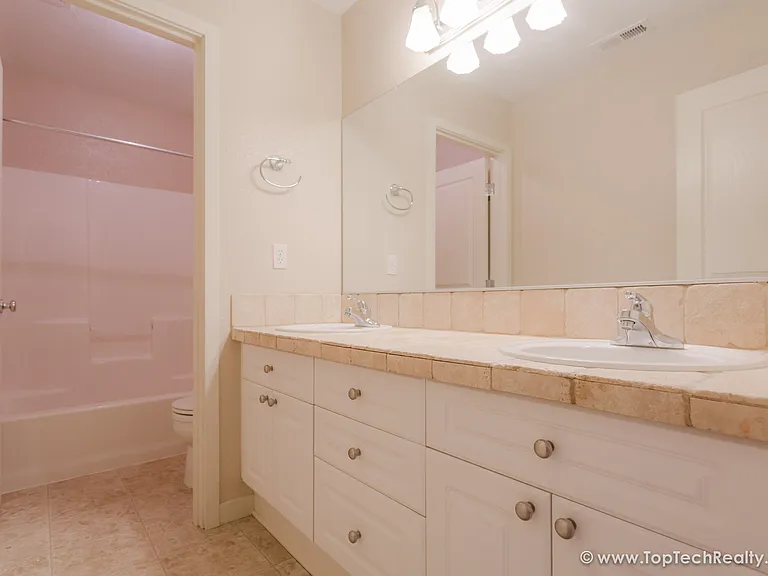 182 NW 209th Ave — Photo 19