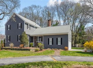 18 Lister Dr, Barrington, RI 02806