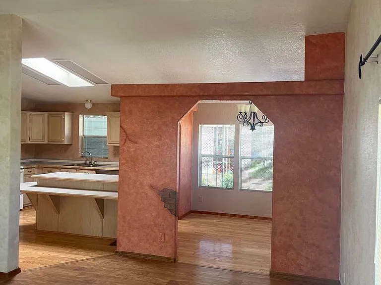 3167 W Robin Rd — Photo 14