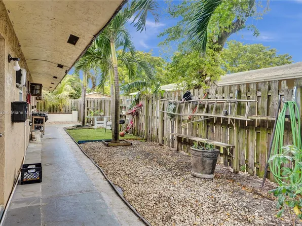 326 SW 2nd Pl, Pompano Beach, FL 33060