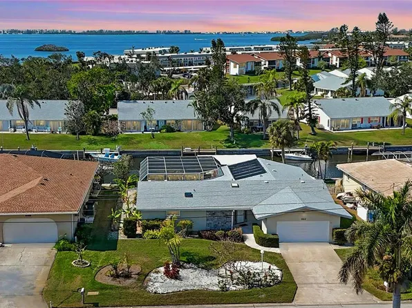 5012 Bimini Dr, Bradenton, FL 34210