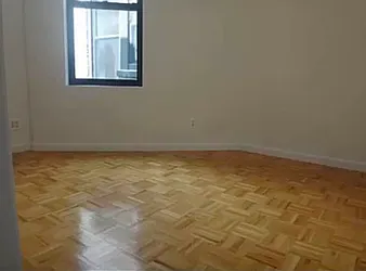 Rented by M.Grossman R.E. Management