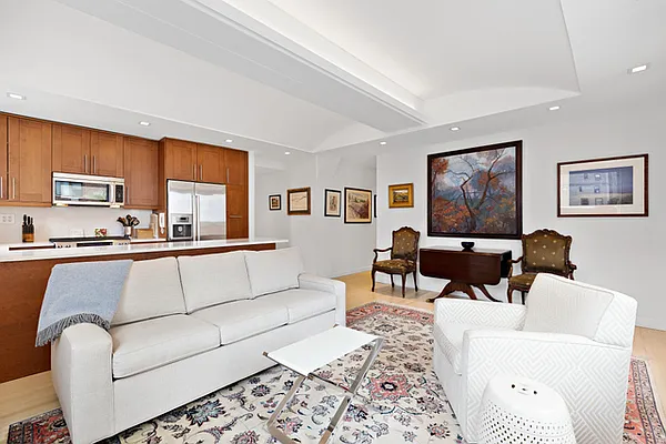 Sold by Compass | media 19