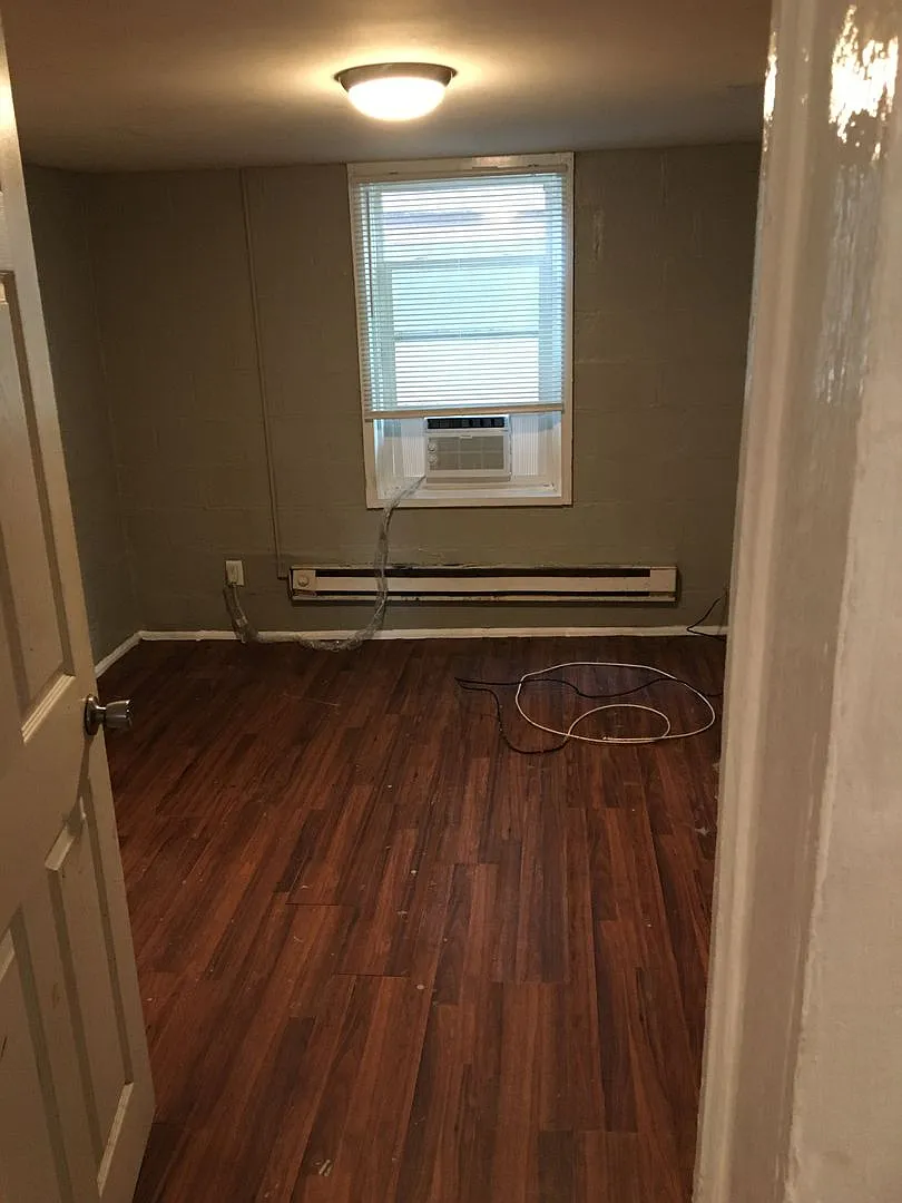 Coming Soon! 2 Bed / 1 Bath — Photo 4