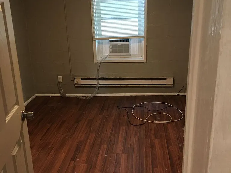 1806 W Davidson Ave — Photo 5