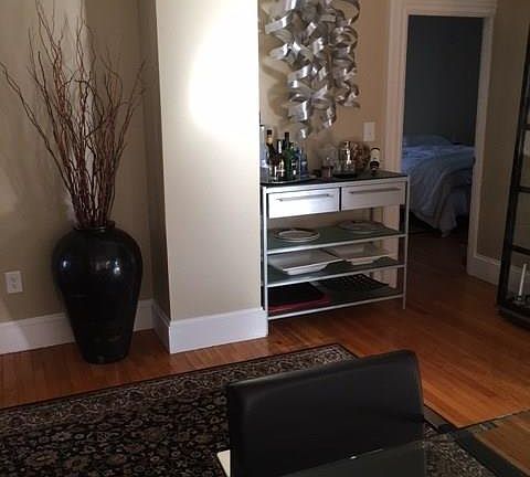5th image of 168 Wood St #1