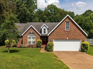 2516 Willow Creek Dr, Evansville, IN 47712