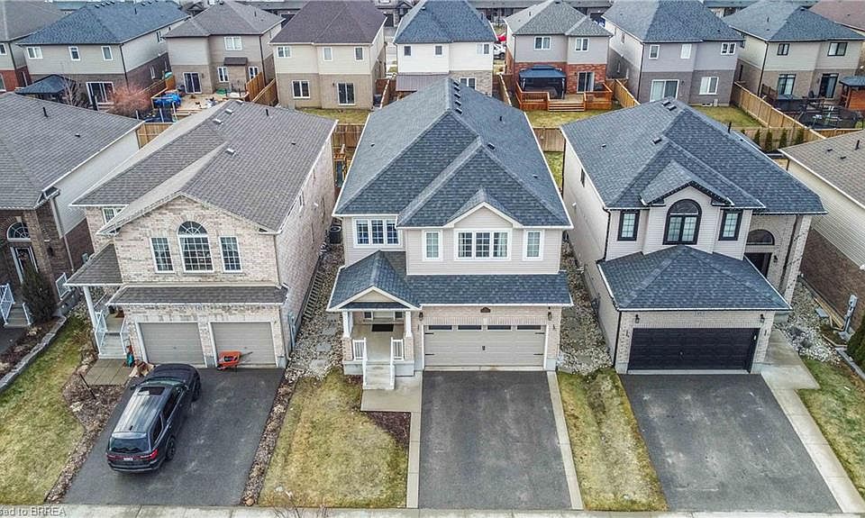 1st image of 13 Crawford Pl