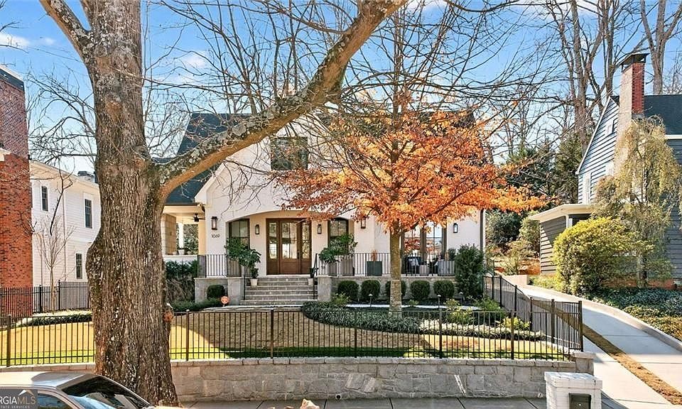 1st image of 1069 Cumberland Rd NE